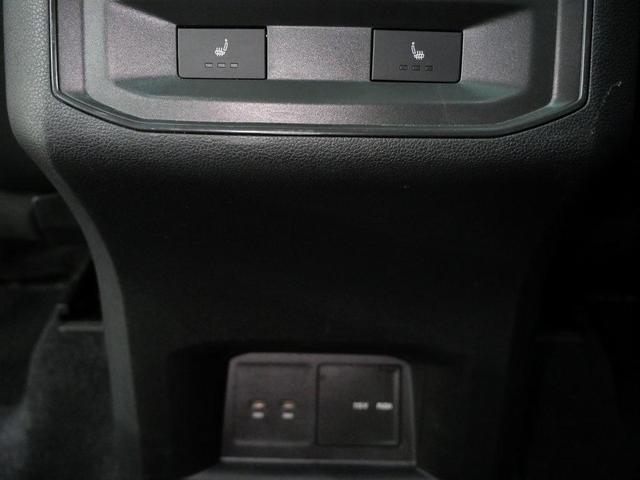 Photo of 2022 Oryx White Pearl Volkswagen Atlas Cross Sport