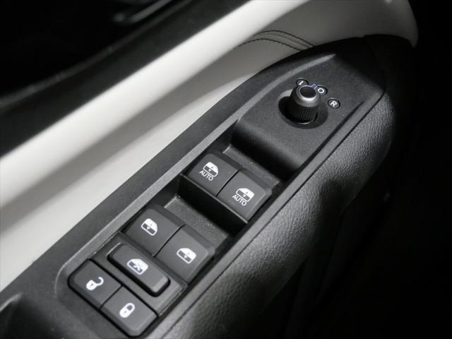 Photo of 2022 Billet Silver Metallic Clearcoat Jeep Compass