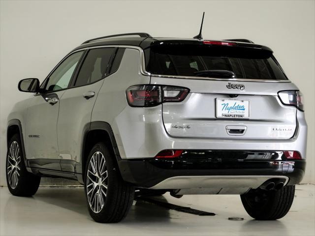 Photo of 2022 Billet Silver Metallic Clearcoat Jeep Compass