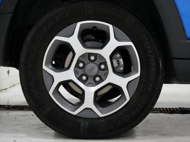 Photo of 2022 Laser Blue Pearlcoat Jeep Compass