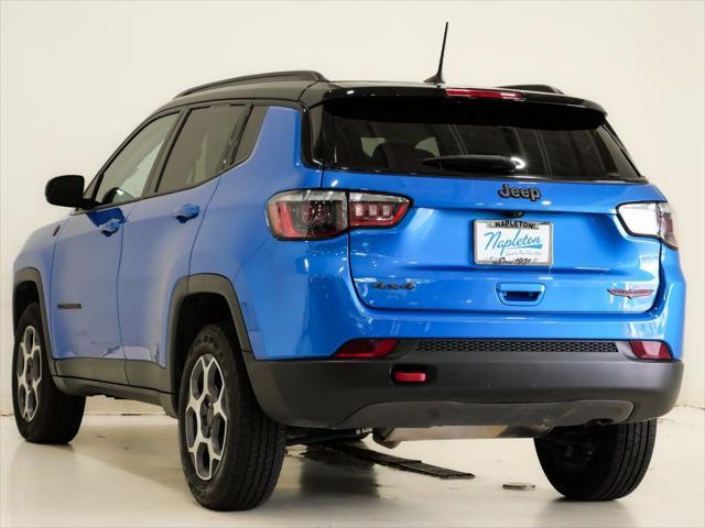 Photo of 2022 Laser Blue Pearlcoat Jeep Compass
