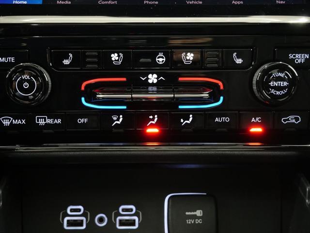 Photo of 2025 Silver Zynith Jeep Grand Cherokee