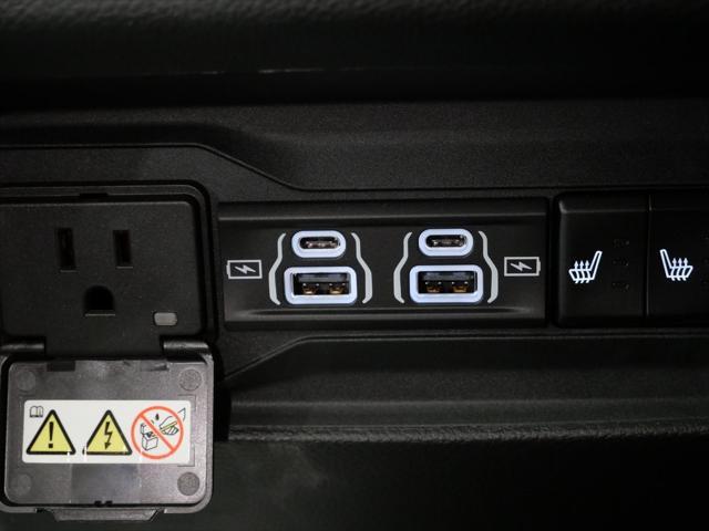 Photo of 2025 Silver Zynith Jeep Grand Cherokee