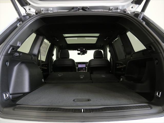 Photo of 2025 Silver Zynith Jeep Grand Cherokee