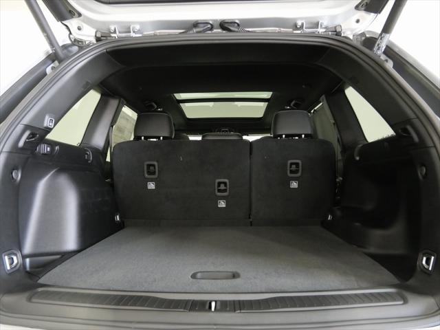 Photo of 2025 Silver Zynith Jeep Grand Cherokee