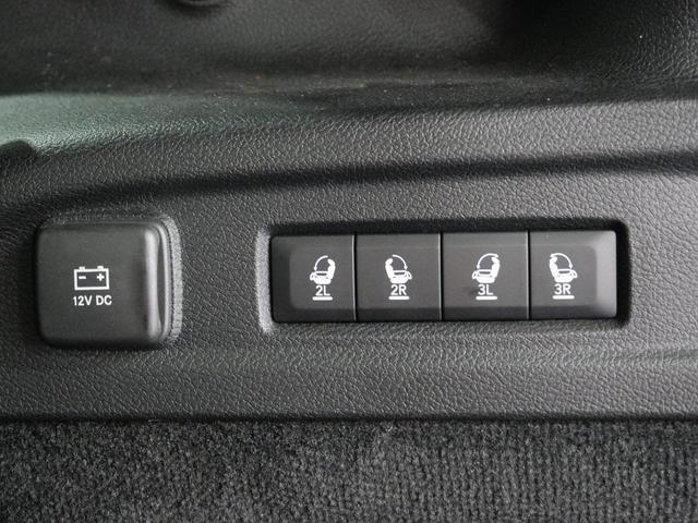 Photo of 2021 Silver Zynith Jeep Grand Cherokee L