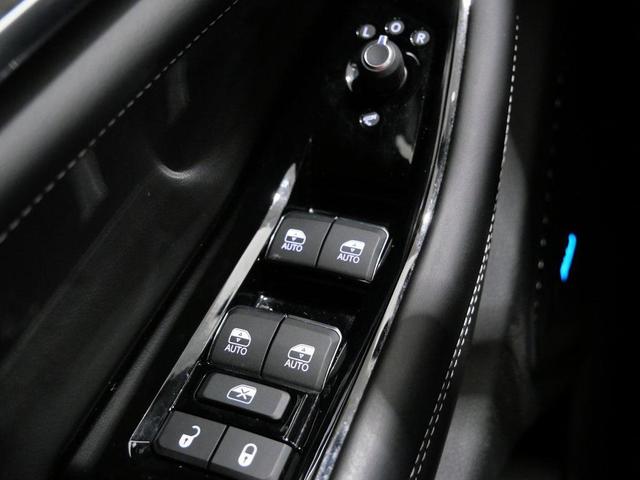 Photo of 2021 Silver Zynith Jeep Grand Cherokee L