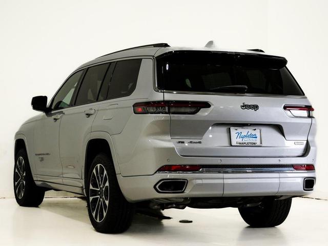 Photo of 2021 Silver Zynith Jeep Grand Cherokee L