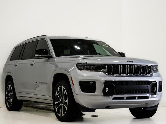 Photo of 2021 Silver Zynith Jeep Grand Cherokee L
