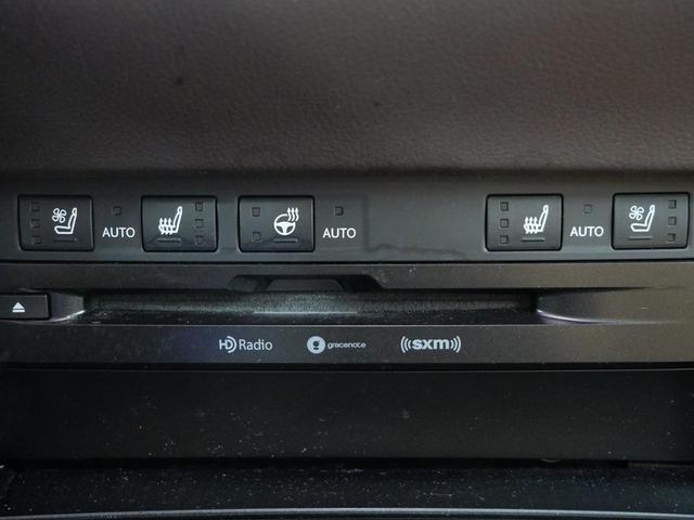 Photo of 2019 Eminent White Pearl Lexus ES 350