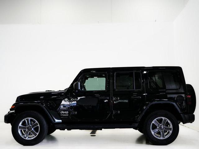 Photo of 2022 Black Clearcoat Jeep Wrangler Unlimited