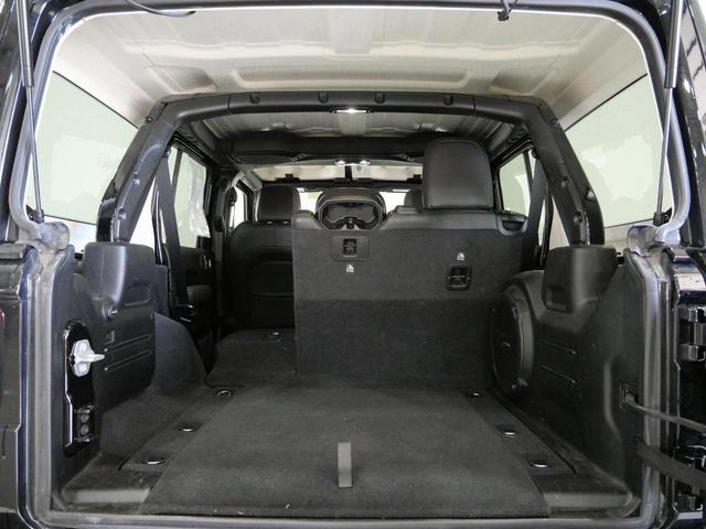 Photo of 2022 Black Clearcoat Jeep Wrangler Unlimited
