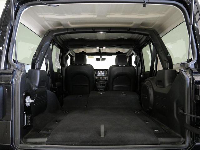 Photo of 2022 Black Clearcoat Jeep Wrangler Unlimited
