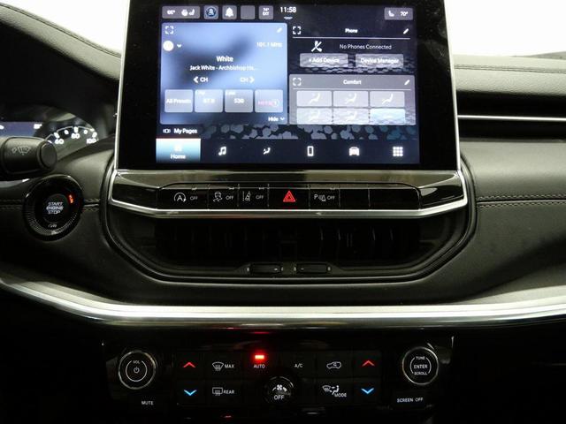 Photo of 2023 Redline Pearlcoat Jeep Compass