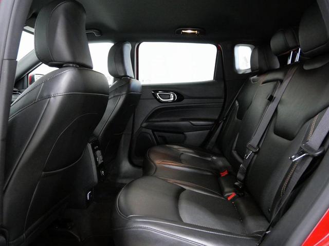 Photo of 2023 Redline Pearlcoat Jeep Compass