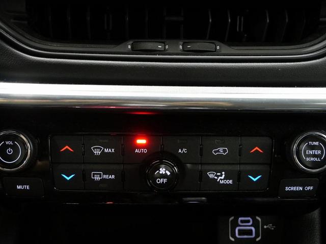 Photo of 2023 Redline Pearlcoat Jeep Compass