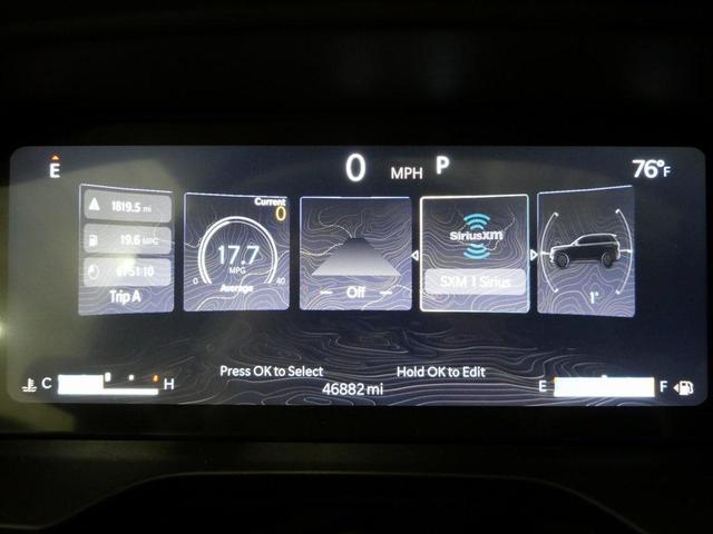 Photo of 2024 Diamond Black Crystal Pearlcoat Jeep Grand Cherokee L