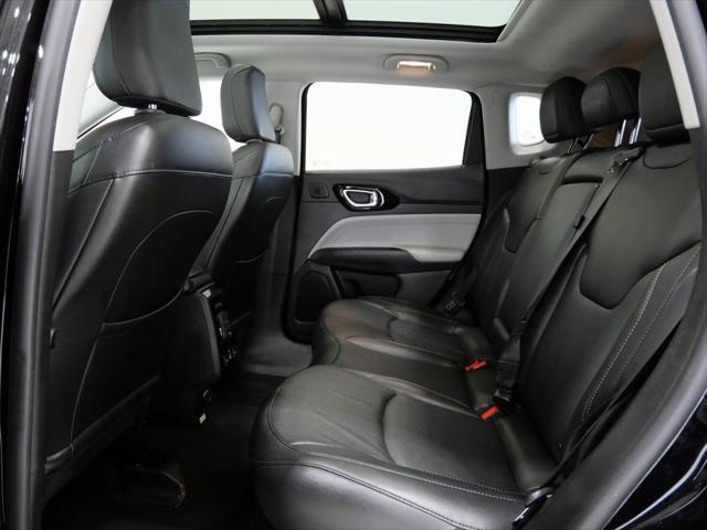 Photo of 2022 Diamond Black Crystal Pearlcoat Jeep Compass