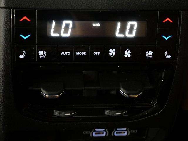 Photo of 2023 Bright White Clearcoat Jeep Grand Cherokee L