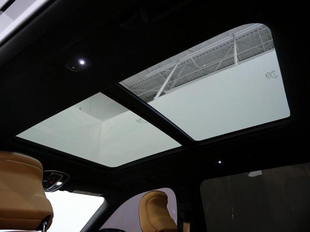 Photo of 2023 Bright White Clearcoat Jeep Grand Cherokee L