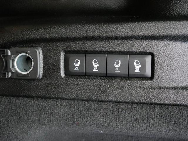 Photo of 2023 Bright White Clearcoat Jeep Grand Cherokee L