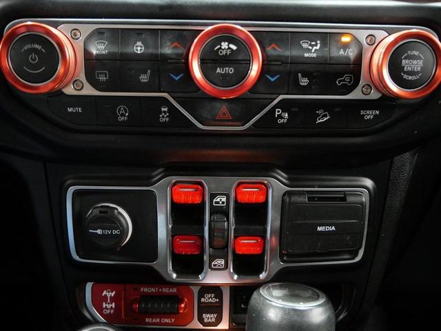 Photo of 2021 Granite Crystal Metallic Clearcoat Jeep Wrangler Unlimited
