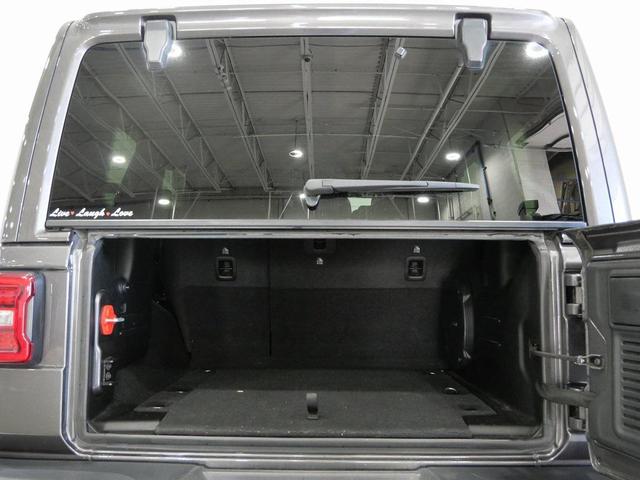 Photo of 2021 Granite Crystal Metallic Clearcoat Jeep Wrangler Unlimited