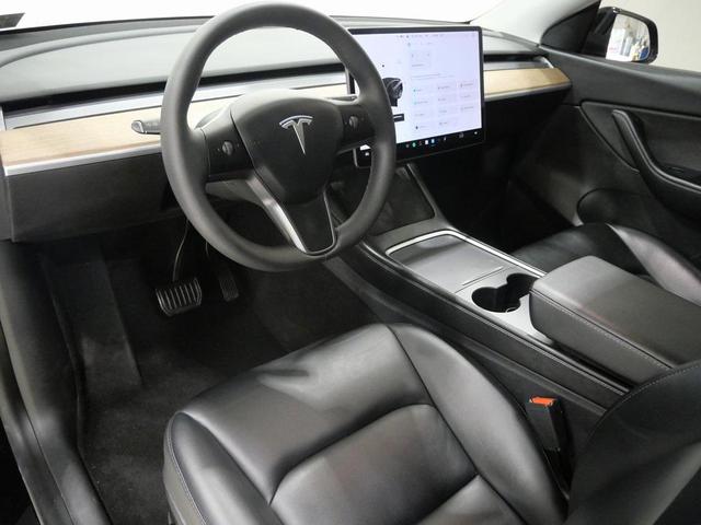 Photo of 2021 Solid Black Tesla Model Y