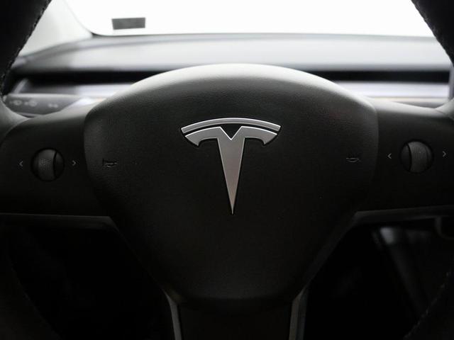 Photo of 2021 Solid Black Tesla Model Y