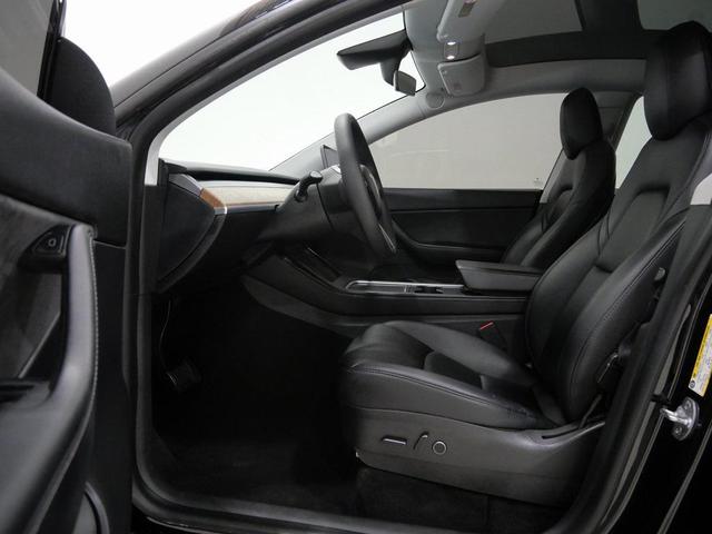 Photo of 2021 Solid Black Tesla Model Y