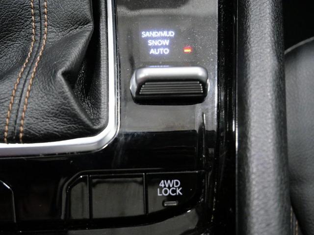 Photo of 2022 Diamond Black Crystal Pearlcoat Jeep Compass