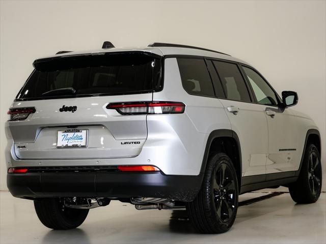 Photo of 2025 Silver Zynith Jeep Grand Cherokee L