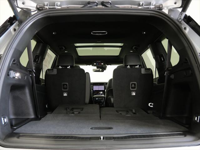 Photo of 2025 Silver Zynith Jeep Grand Cherokee L