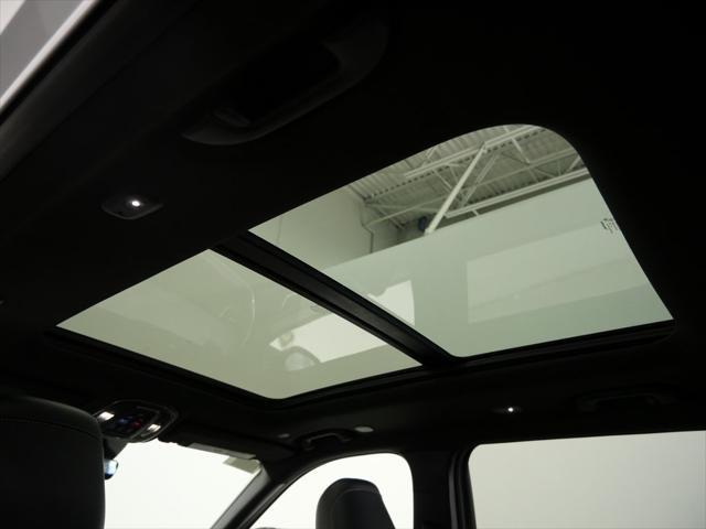 Photo of 2025 Silver Zynith Jeep Grand Cherokee L