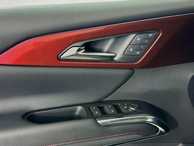 Photo of 2024 Mosaic Black Metallic Chevrolet Traverse