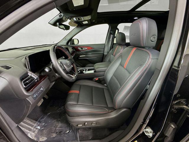 Photo of 2024 Mosaic Black Metallic Chevrolet Traverse