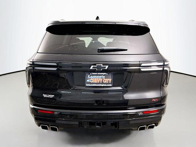 Photo of 2024 Mosaic Black Metallic Chevrolet Traverse