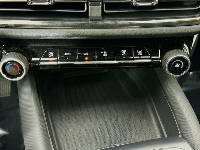 Photo of 2024 Black Chevrolet Equinox EV