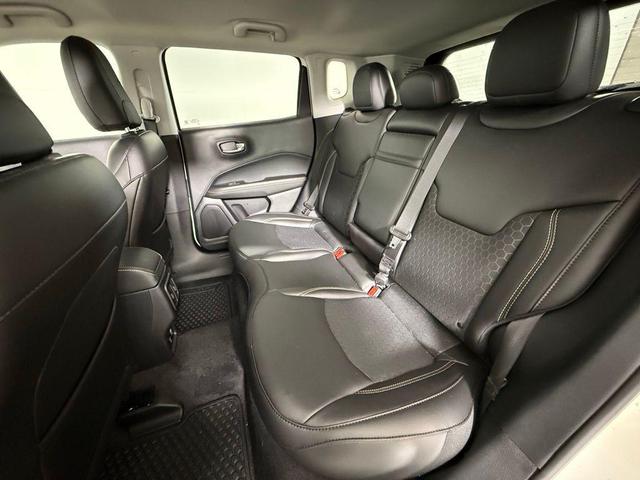 Photo of 2019 White Clearcoat Jeep Compass
