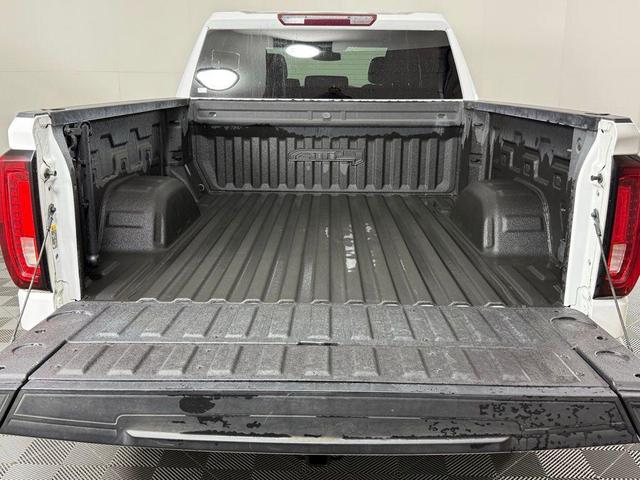 Photo of 2021 Summit White GMC Sierra 1500