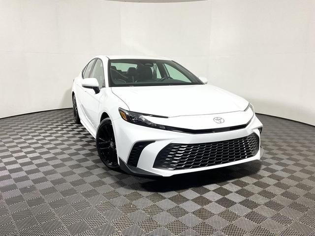 Photo of 2025 Ice Cap Toyota Camry