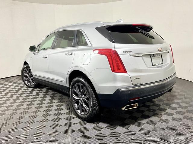 Photo of 2018 Radiant Silver Metallic Cadillac XT5