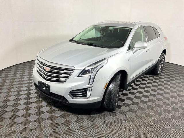 Photo of 2018 Radiant Silver Metallic Cadillac XT5