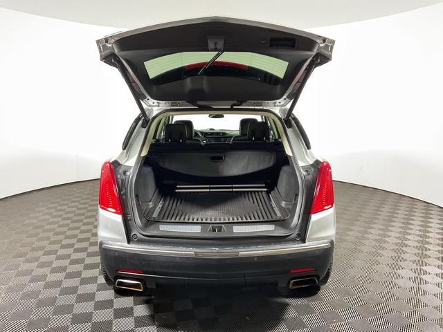 Photo of 2018 Radiant Silver Metallic Cadillac XT5