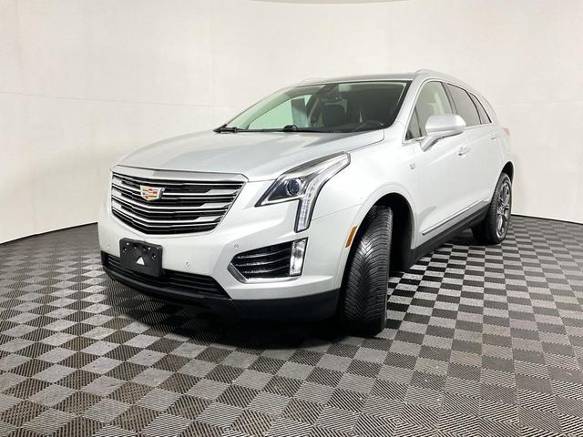 Photo of 2018 Radiant Silver Metallic Cadillac XT5