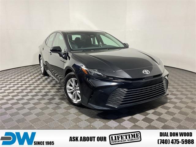 Photo of 2025 Midnight Black Metallic Toyota Camry