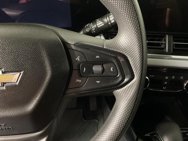 Photo of 2025 Mosaic Black Metallic Chevrolet Trax