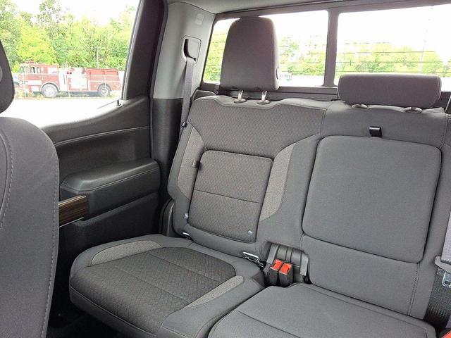 Photo of 2020 Silver Ice Metallic Chevrolet Silverado 1500