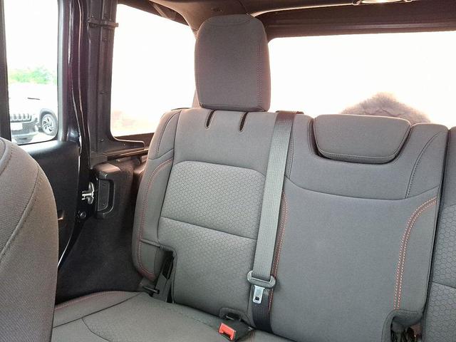 Photo of 2021 Black Clearcoat Jeep Wrangler Unlimited