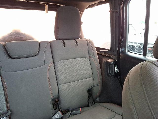 Photo of 2021 Black Clearcoat Jeep Wrangler Unlimited
